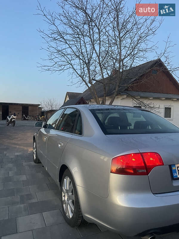 Седан Audi A4 2006 в Луцке