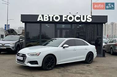 Седан Audi A4 2021 в 