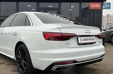 Седан Audi A4 2021 в 