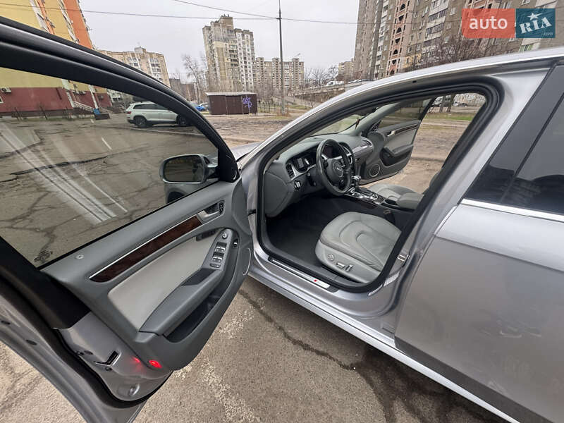 Седан Audi A4 2015 в Києві