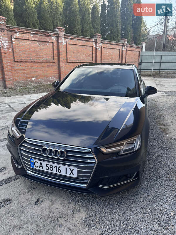 Седан Audi A4 2018 в Харкові