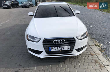 Седан Audi A4 2012 в Львові