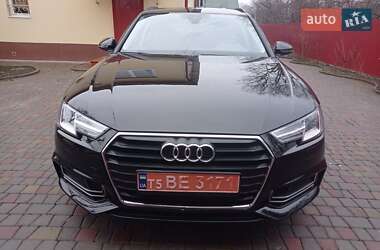 Универсал Audi A4 2018 в 