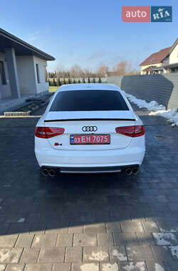 Седан Audi A4 2014 в Владимире