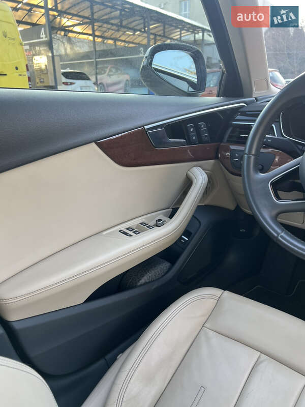 Седан Audi A4 2020 в Львове