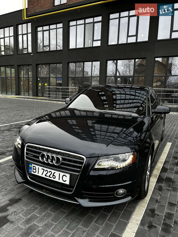 Седан Audi A4 2011 в Полтаві