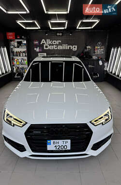 Седан Audi A4 2016 в 
