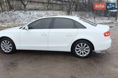 Седан Audi A4 2012 в Чернігові