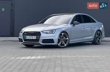 Седан Audi A4 2016 в Львові