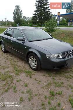 Седан Audi A4 2001 в Вільнянську