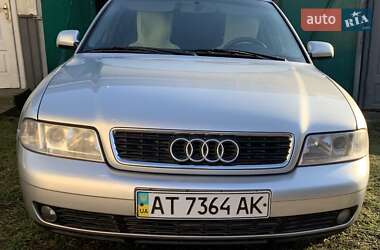 Седан Audi A4 2000 в 