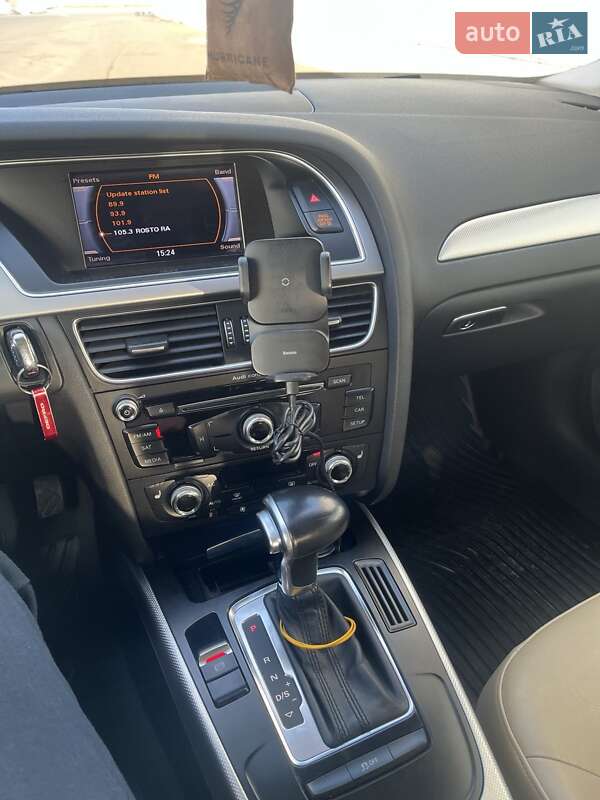 Седан Audi A4 2014 в Білгороді-Дністровському