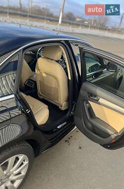 Седан Audi A4 2014 в 