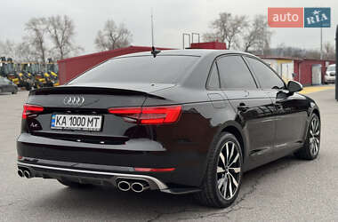 Седан Audi A4 2015 в Киеве