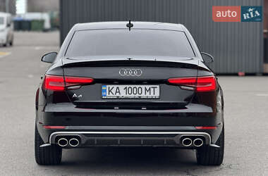 Седан Audi A4 2015 в Киеве