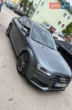 Седан Audi A4 2014 в Бурині