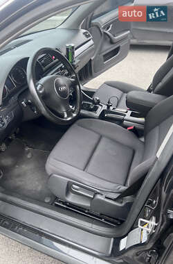 Универсал Audi A4 2004 в 