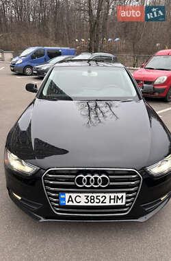 Седан Audi A4 2013 в 