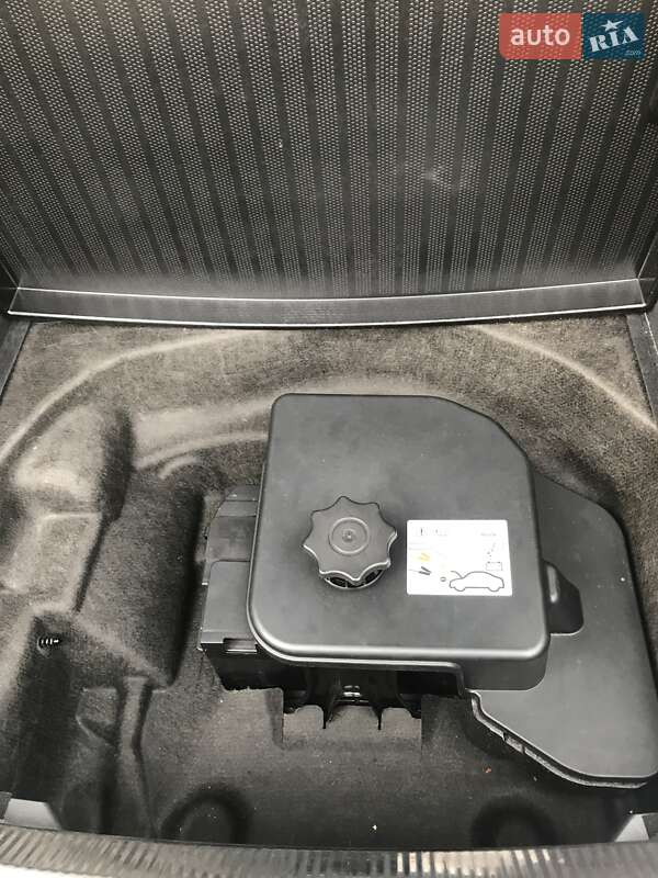 Универсал Audi A4 2014 в Киеве
