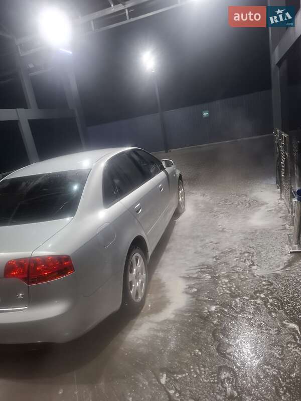 Седан Audi A4 2005 в Черновцах