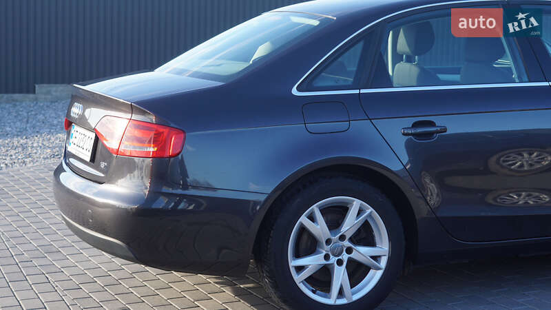 Седан Audi A4 2008 в Глыбокой