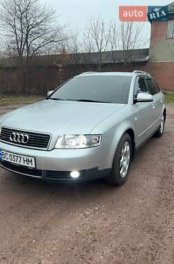 Універсал Audi A4 2002 в Жовкві