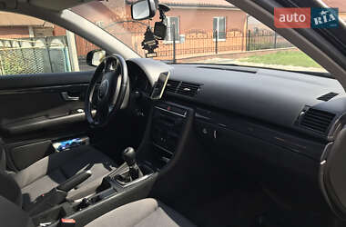 Универсал Audi A4 2002 в 