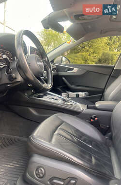 Седан Audi A4 2016 в 