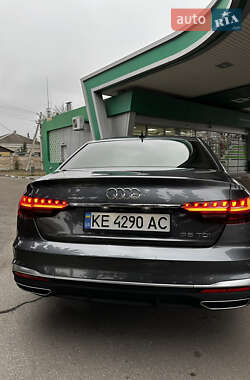Седан Audi A4 2020 в 