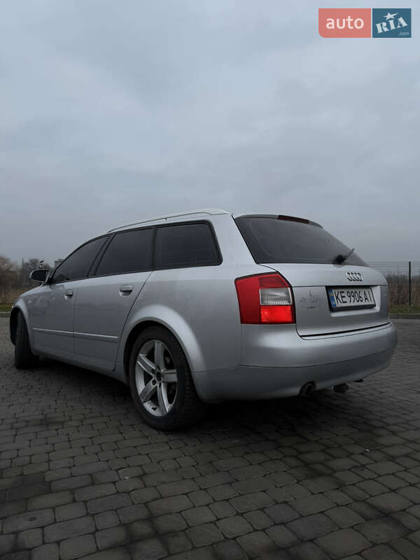 Универсал Audi A4 2004 в 