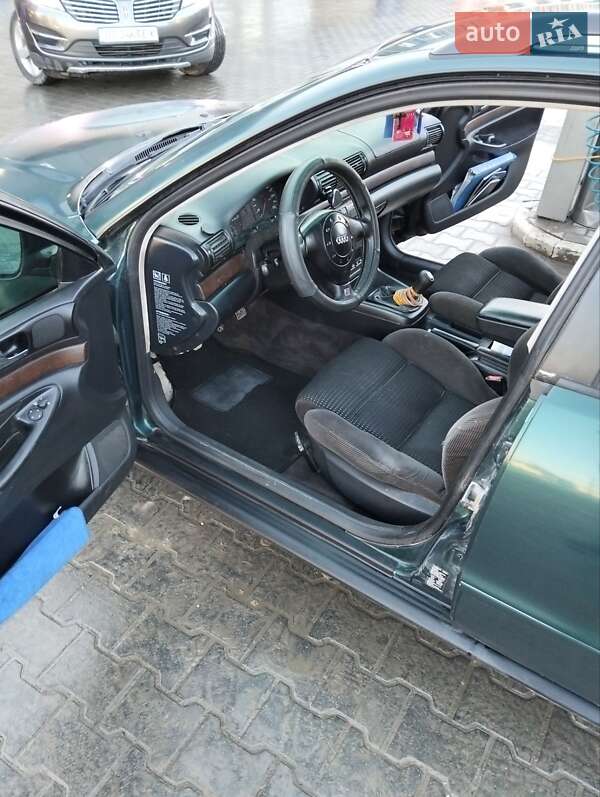 Универсал Audi A4 1996 в Тернополе