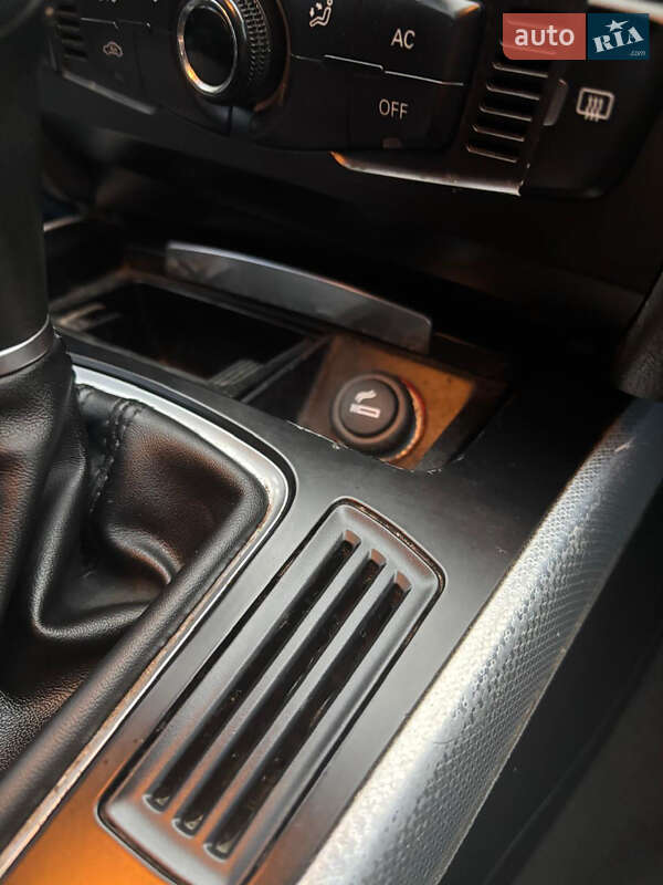 Седан Audi A4 2012 в Днепре