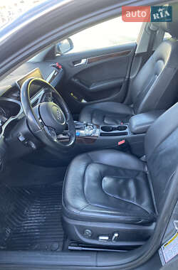 Седан Audi A4 2015 в Ивано-Франковске