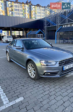 Седан Audi A4 2015 в Ивано-Франковске