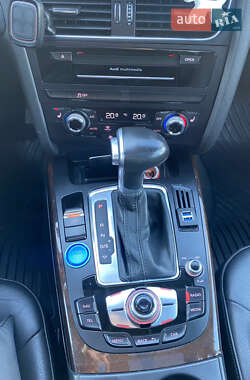 Седан Audi A4 2015 в Ивано-Франковске