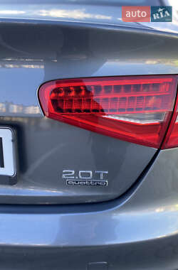 Седан Audi A4 2015 в Ивано-Франковске