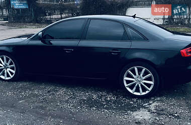 Седан Audi A4 2008 в Мені