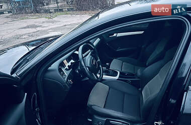 Седан Audi A4 2008 в Мені