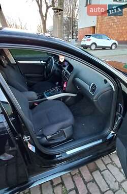 Седан Audi A4 2012 в 