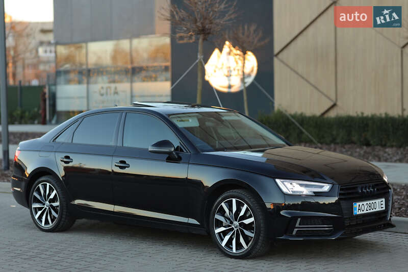 Седан Audi A4 2016 в Мукачево