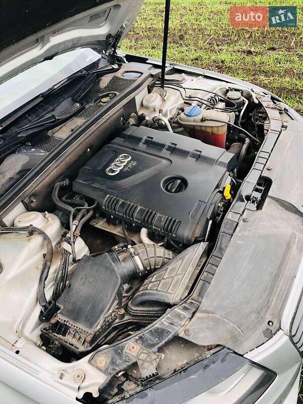 Седан Audi A4 2011 в Конотопе