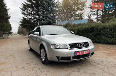 Седан Audi A4 2004 в Христиновке