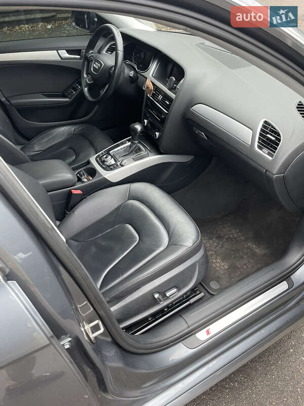 Седан Audi A4 2014 в Киеве