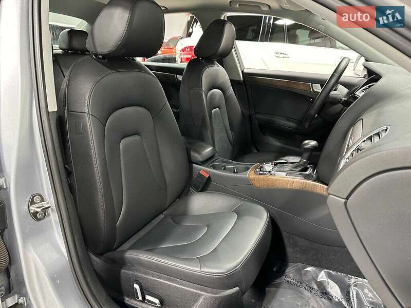 Седан Audi A4 2015 в Львове
