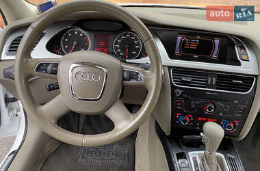 Седан Audi A4 2011 в Києві