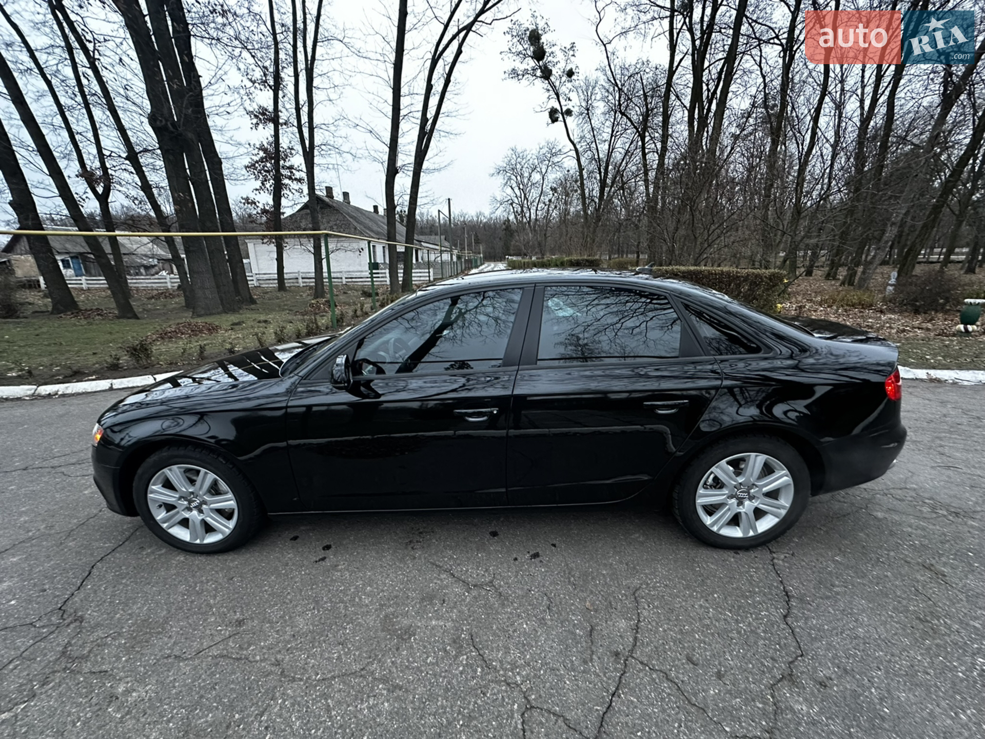 2010 Audi A4 - мініатюра 3