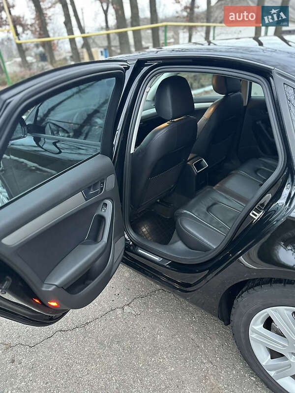 Седан Audi A4 2010 в Белой Церкви