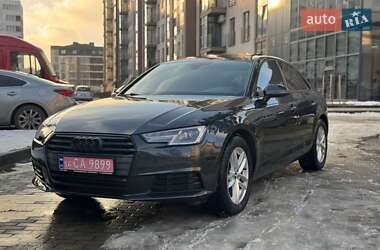 Седан Audi A4 2017 в Львове