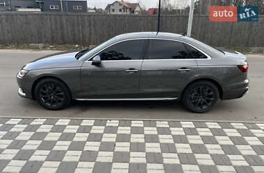 Седан Audi A4 2022 в Києві