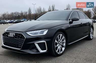 Седан Audi A4 2022 в Дніпрі